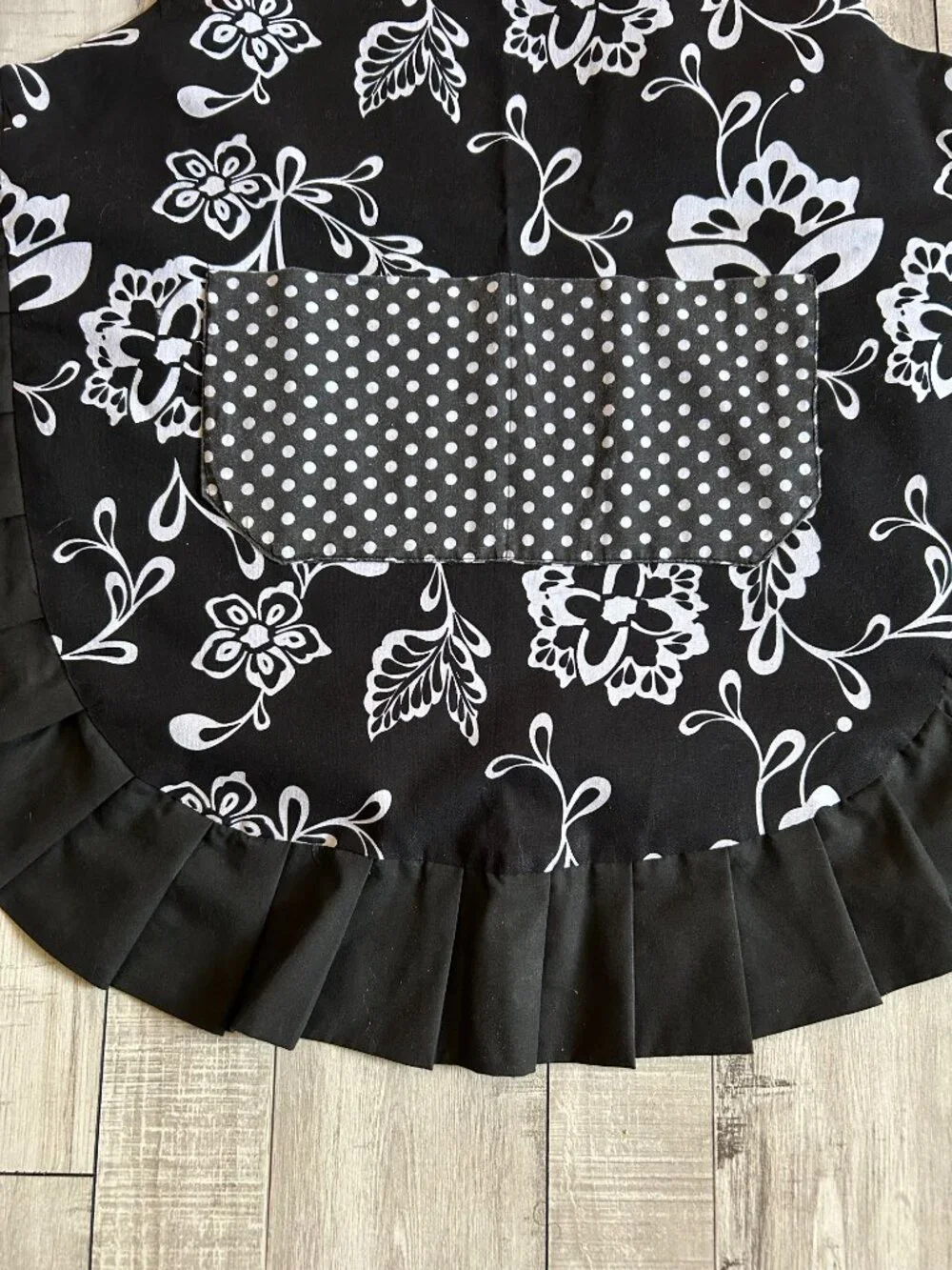 Floral & Polka Dot Ruffled Bib Apron Large Double Pocket